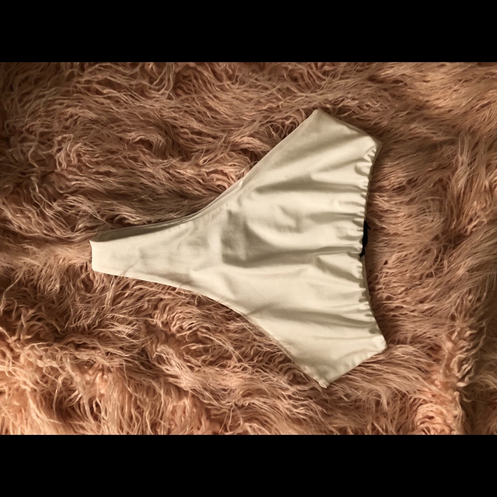 Bathing suit bottom - Picture 2 of 2